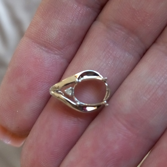 10k White Gold w Diamond pendant casting. - Picture 4 of 4